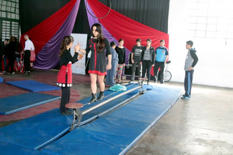 10696175_867560359928702_5243483586352378580_n