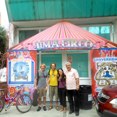 3 - Entrace Trainingspace with Julio